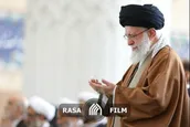 فیلم کامل خطبه‌های نماز عید سعید فطر به امامت رهبر معظم انقلاب