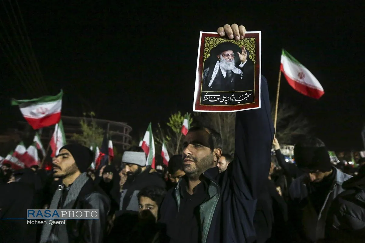 خروش انتقامی مردم قم در شب عزاداری شهادت امام خامنه&zwnj;ای (قدس&zwnj;سره)