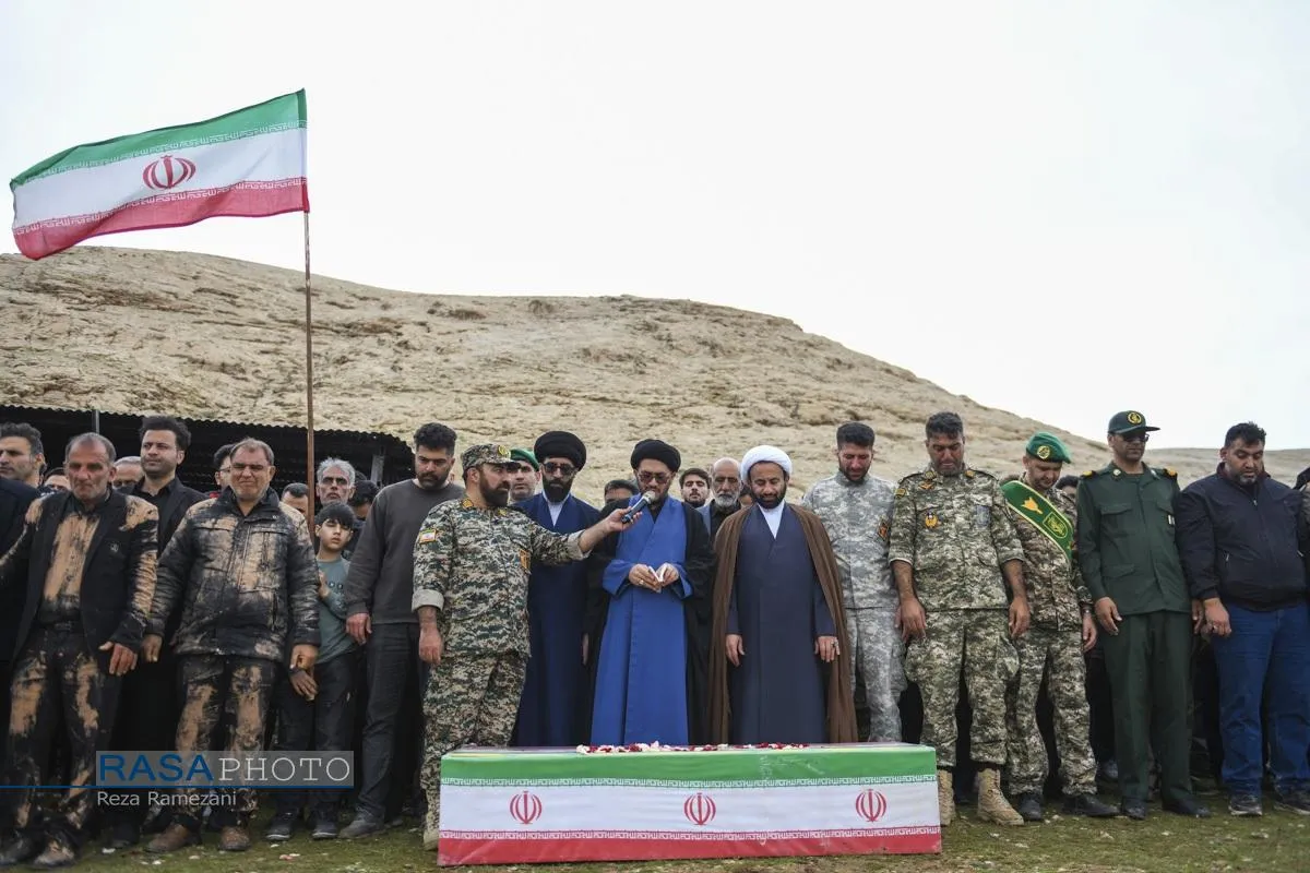 تشییع با شکوه پیکر شهید رسولی بهاروند در روستای ناصروند