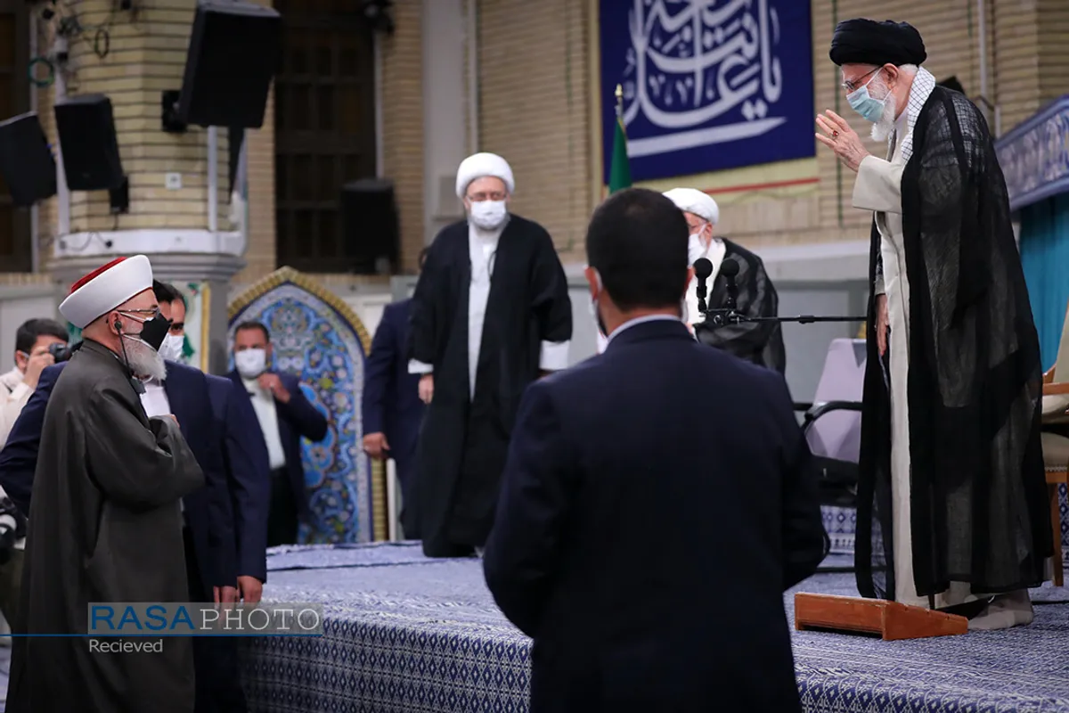 دیدار میهمانان کنفرانس وحدت اسلامى&zwnj; و جمعی از مسئولان نظام با رهبر انقلاب
