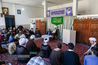 جشن عمامه&zwnj;گذاری طلاب توسط حضرت آیت الله سبحانی