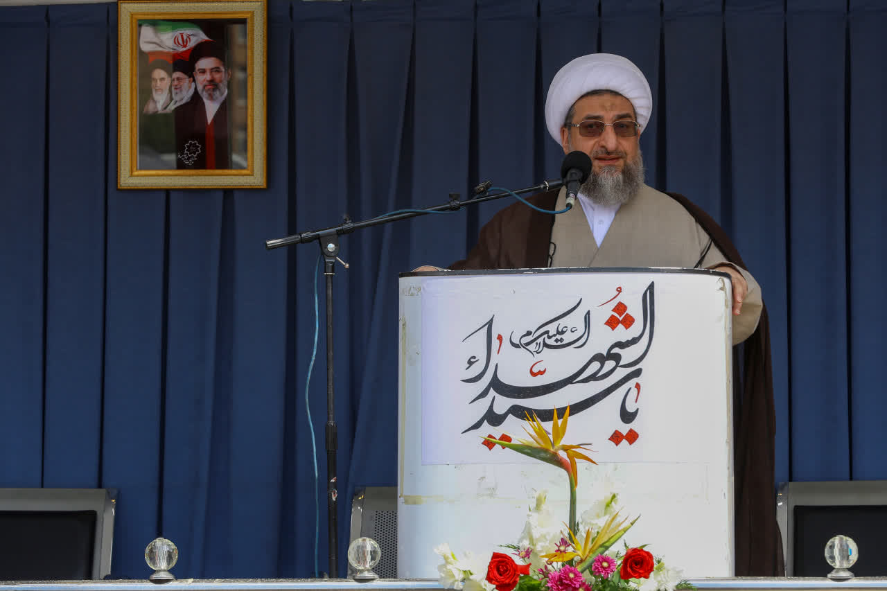 بهرهبرداری از ۲۵ اتوبوس برقی در تبریز با حضور امام جمعه تبریز+ تصاویر بهرهبرداری از ۲۵ اتوبوس برقی در تبریز با حضور امام جمعه تبریز+ تصاویر
