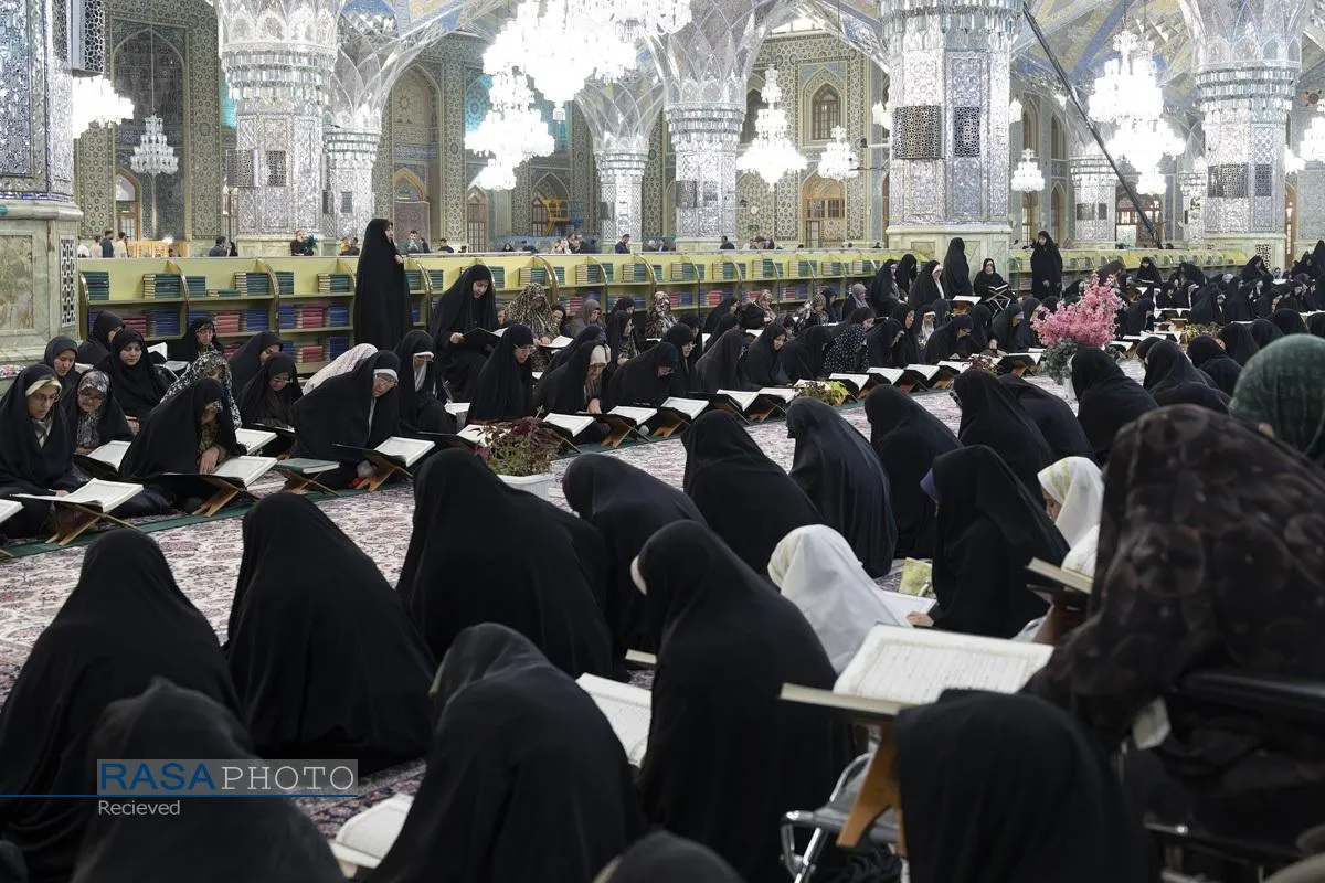 ترتیل خوانی قرآن کریم در حرم مطهر رضوی