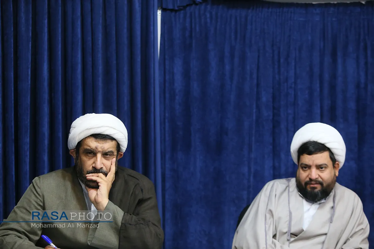 نخستین نشست شورای شعر حوزه