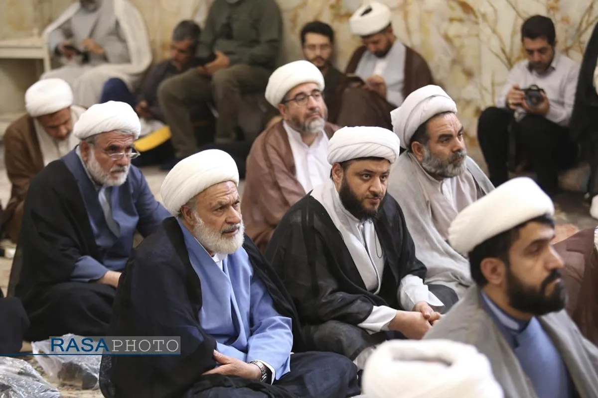 دیدار اعضای مجمع نمایندگان طلاب با آیت الله شب زنده&zwnj;دار