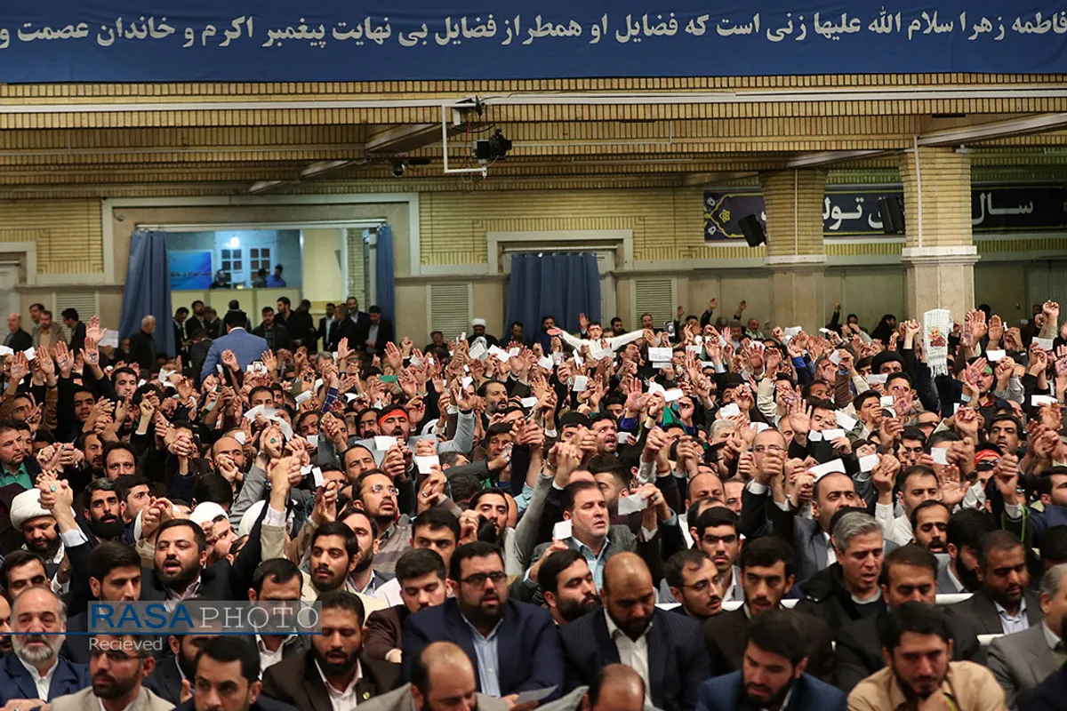 دیدار مداحان اهل&zwnj;بیت (علیهم&zwnj;السلام) با مقام معظم رهبری
