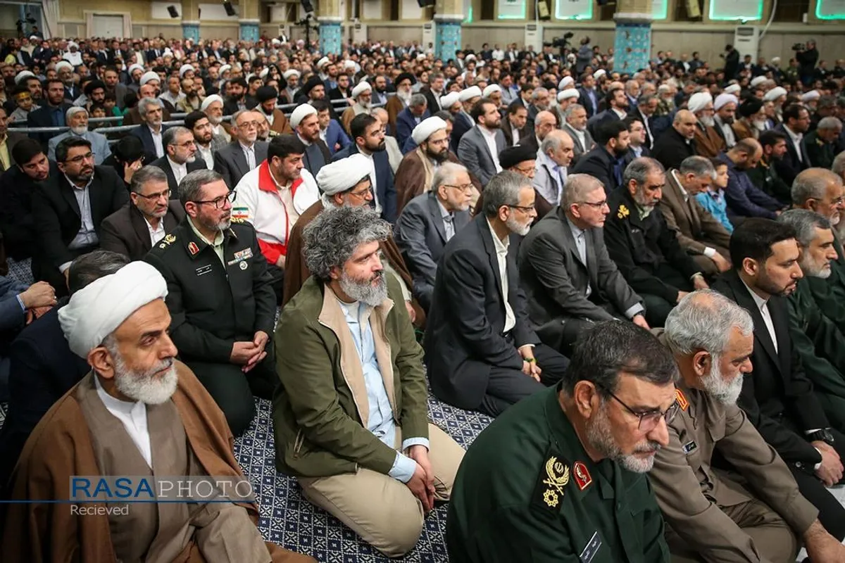 دیدار مسئولان نظام و سفرای کشورهای اسلامی با رهبر معظم انقلاب