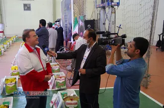 آماده سازی ۱۰۰۰ بسته معیشتی توسط جمعیت هلال احمر مشهد