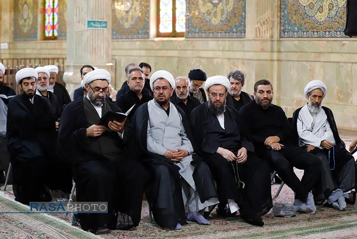 تشییع پیکر آیت الله علی نکونام گلپایگانی عضو جامعه مدرسین حوزه علمیه قم