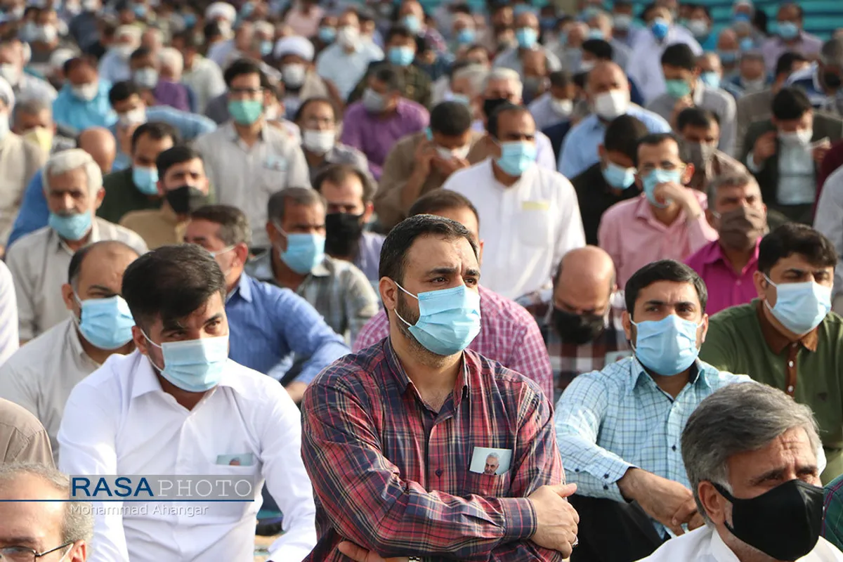 نماز عید سعید فطر به امامت آیت الله موسوی جزایری