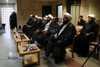 حضور شخصیت&zwnj;های حوزوی و گروه&zwnj;های مردم در دفتر حزب الله لبنان در قم