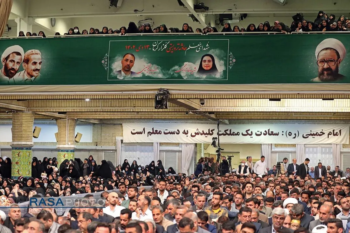 دیدار معلمان با رهبر معظم انقلاب