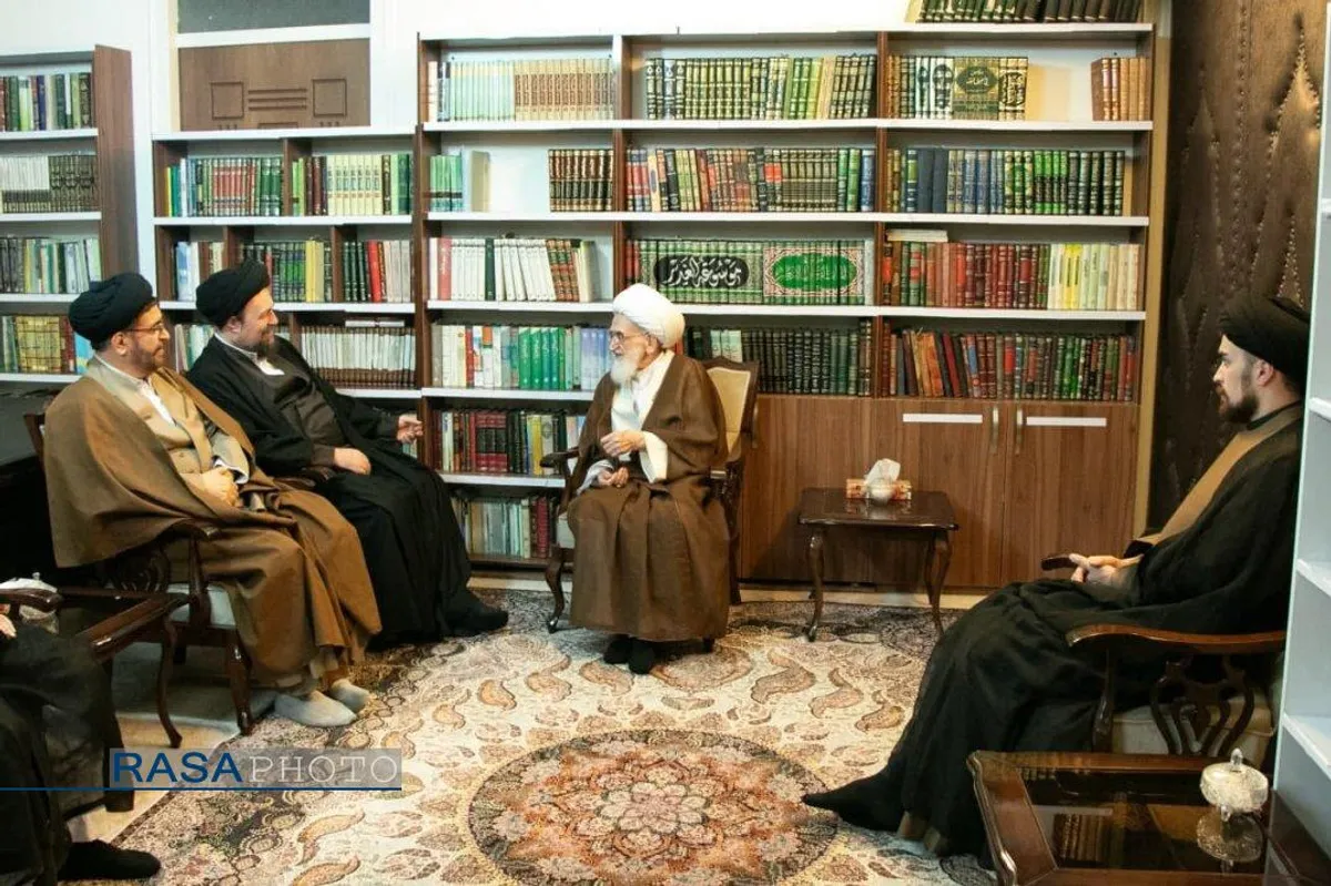 دیدار حضرات آیات و حجج الاسلام والمسلمین آقایان حسینی بوشهری، سید احمد خاتمی، سيد حسن خمینی و شهرستانی نماینده مرجع عالیقدر حضرت آیت الله العظمی سیستانی