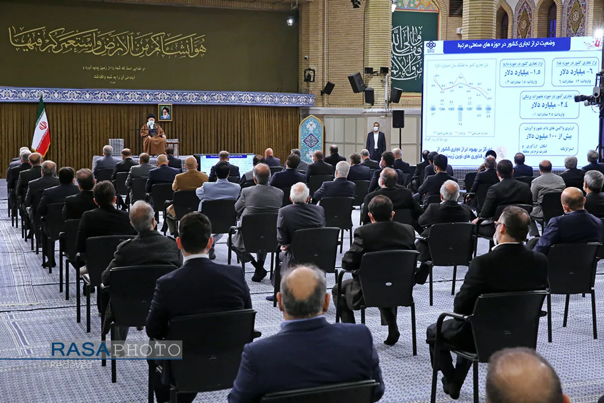 دیدار تولیدکنندگان و فعالان اقتصادی با مقام معظم رهبری