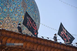 آئین تعویض پرچم حرم حضرت احمد&zwnj;بن&zwnj;موسی الکاظم (ع) در شراز