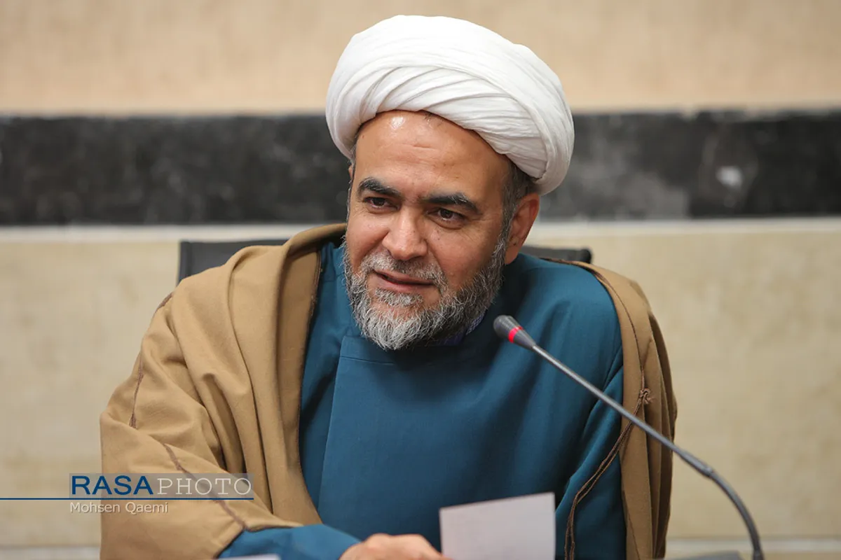 رونمایی از کتاب "یک مشت مروارید"