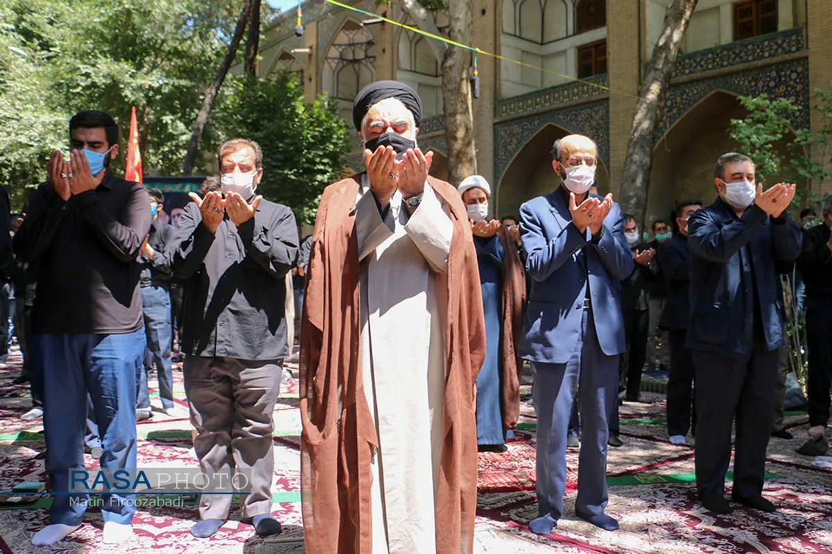 برگزاری نماز جماعت ظهر عاشورا دراصفهان