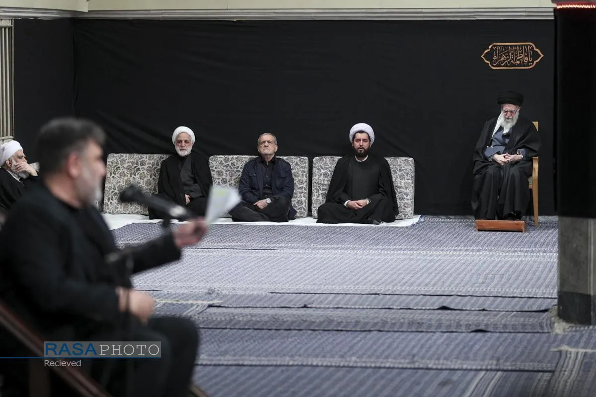 شب اول عزاداری فاطمیه ۱۴۰۴ با حضور رهبر معظم انقلاب
