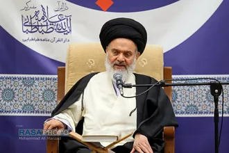سخنرانی آیت الله حسینی بوشهری در جمع خانواده شهداء مدافع حرم