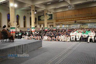 دیدار قهرمانان ورزشی و مدال&zwnj;آوران بازی&zwnj;های آسیایی و پارا آسیایی بار هبر انقلاب