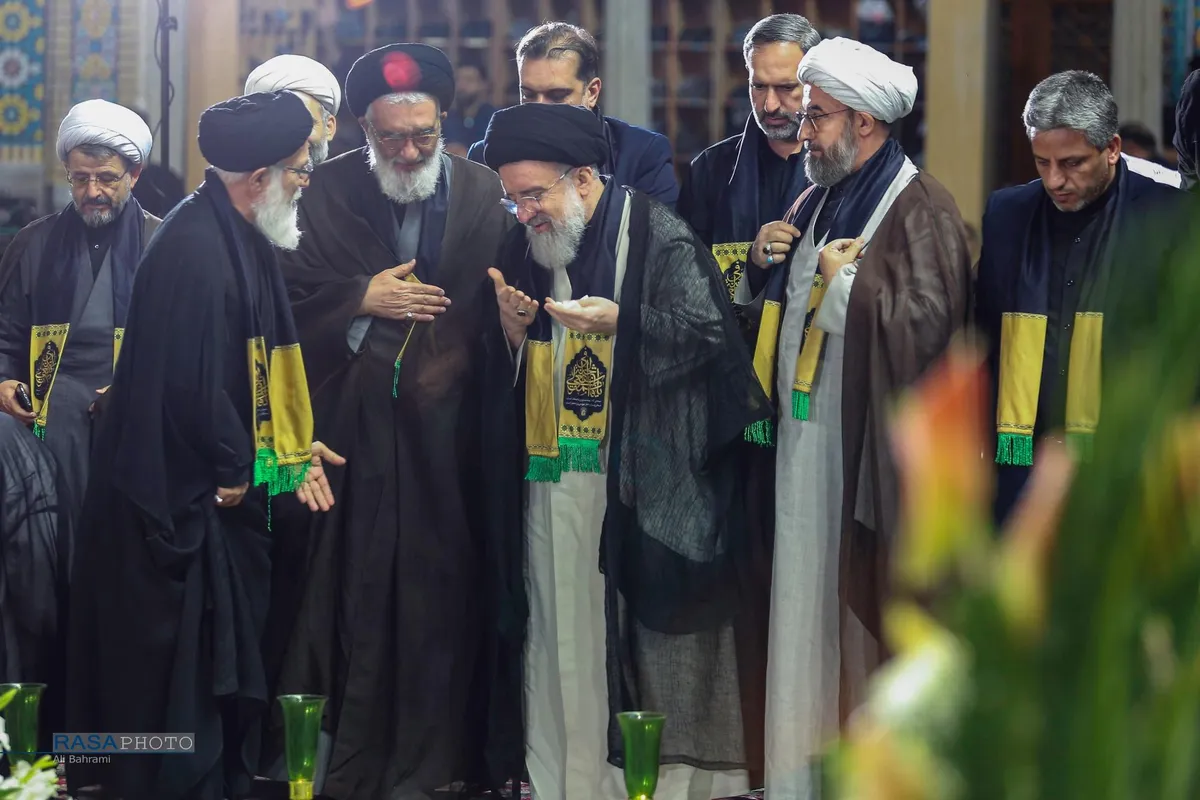 آیین شمعدان&zwnj; در شام رحلت بانوی کرامت (س)