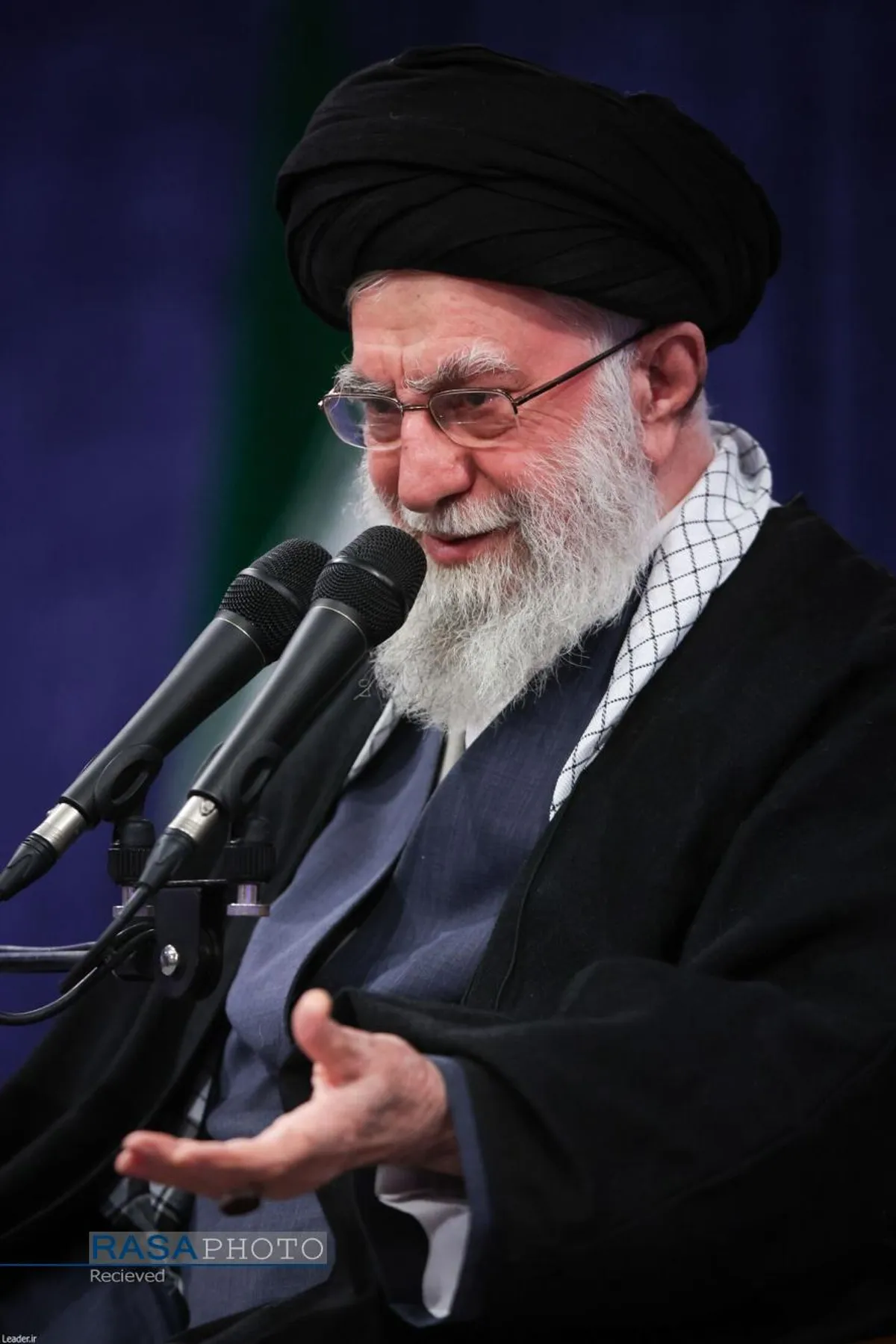 دیدار خانواده شهدای اقتدار با رهبر انقلاب در روز میلاد امیرالمومنین (علیه&zwnj;السلام)