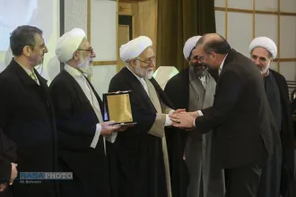 مراسم تقدیر از برترین آثار پژوهشی طلاب و اساتید جشنواره علامه حلی