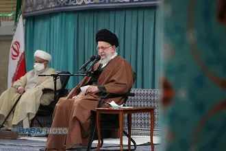 دیدار مسئولان نظام و سفرای کشور&zwnj;های اسلامی با مقام معظم رهبری