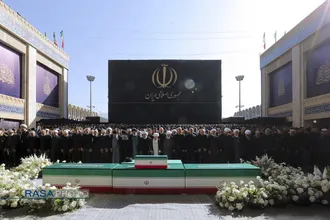 اقامه نماز بر پیکر مطهر رهبر شهید انقلاب اسلامی