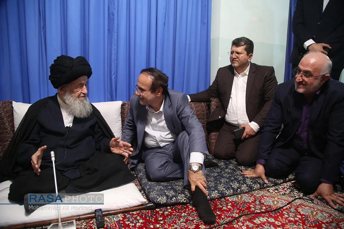 دیدار رئیس سازمان بیمه مرکزی کشور با مراجع تقلید