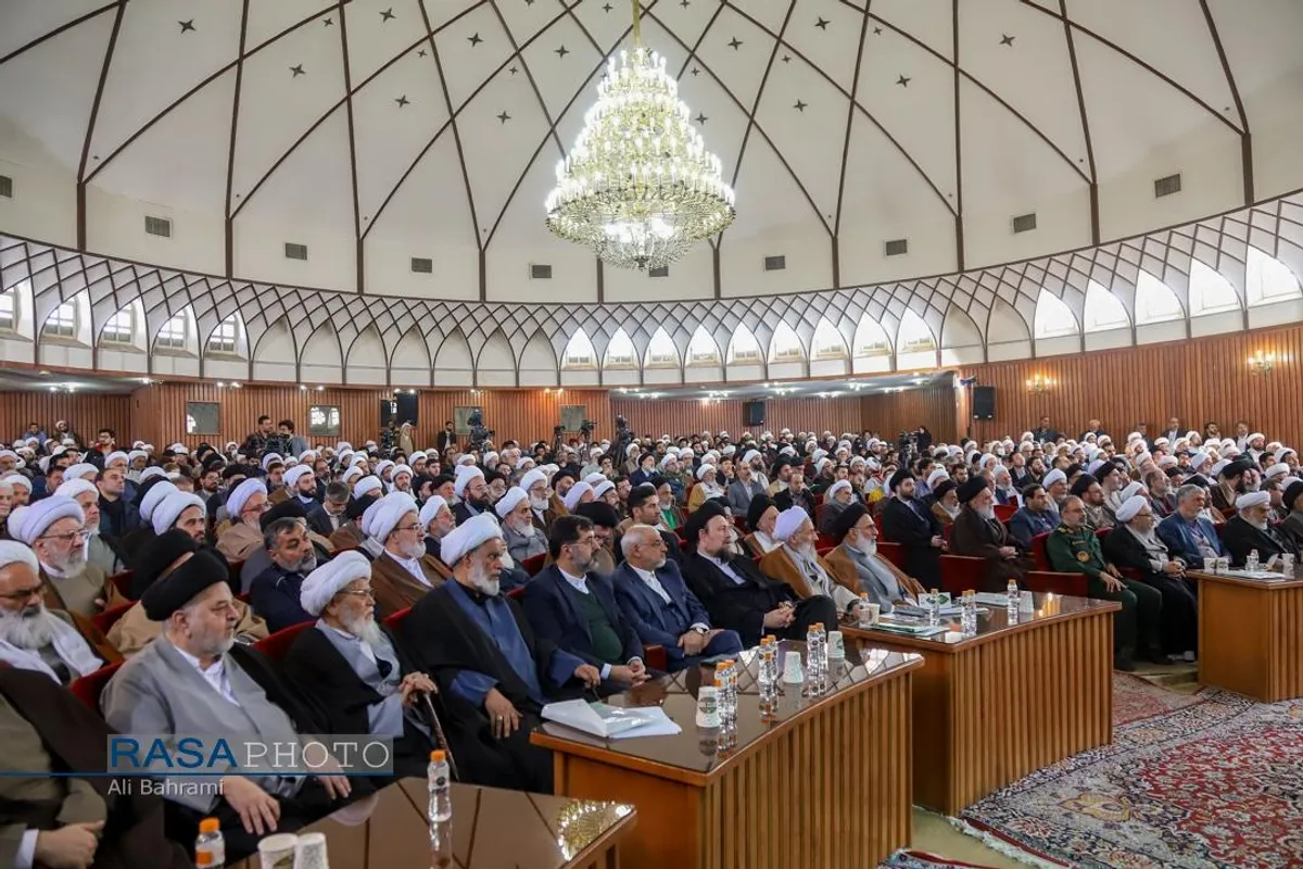 رونمایی از تفسیر تسنیم آیت&zwnj;الله جوادی آملی