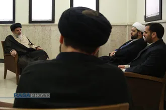 دیدار حجت الاسلام محمدمهدی محققی مدیرعامل رسا با حجت الاسلام سید ابوالحسن حسن&zwnj;زاده نماینده مردم خوزستان در مجلس خبرگان رهبری