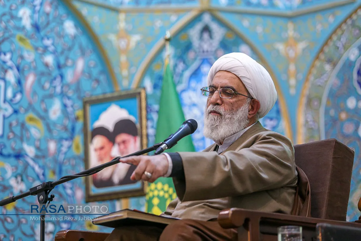 اولین جلسه عمومی درس اخلاق آیت الله شب&zwnj;زنده&zwnj;دار