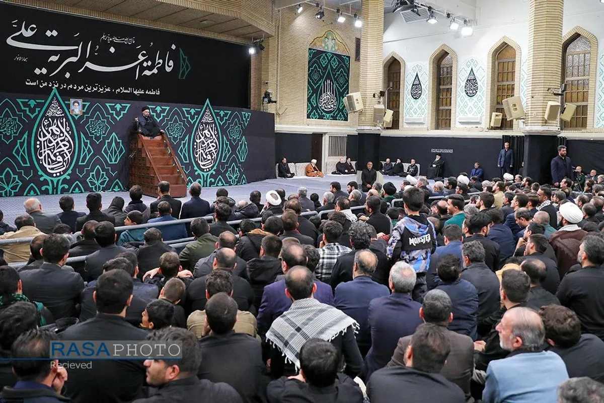 آخرین شب عزاداری شهادت حضرت زهرا (سلام&zwnj;الله&zwnj;علیها) با حضور رهبر انقلاب