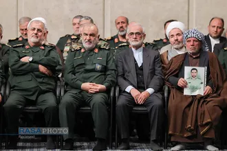 دیدار جمعی از خانواده&zwnj;های شهدای امنیت با رهبر معظم انقلاب
