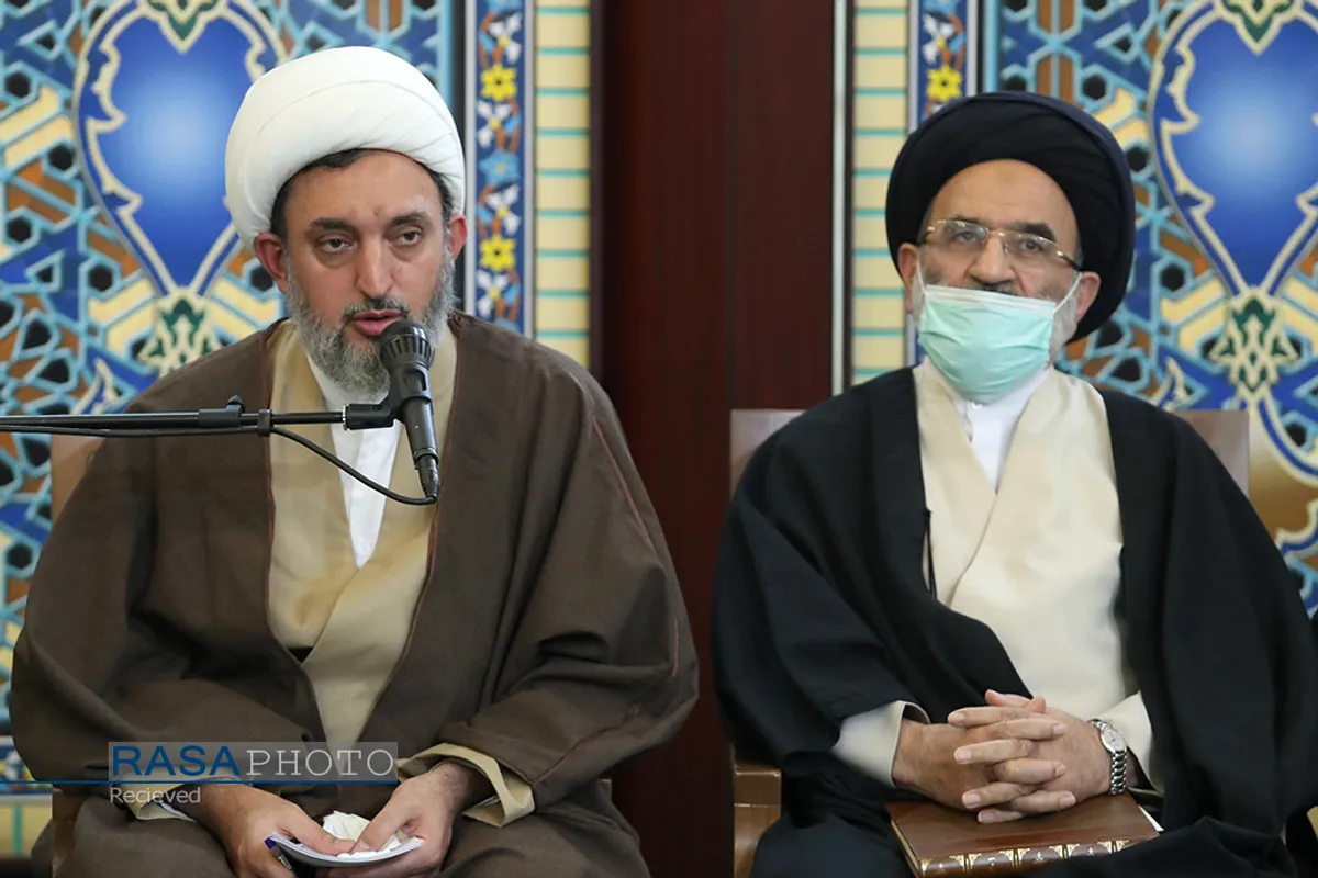دیدار جمعی از علما و شخصیت&zwnj;های حوزوی با رئیس جمهور