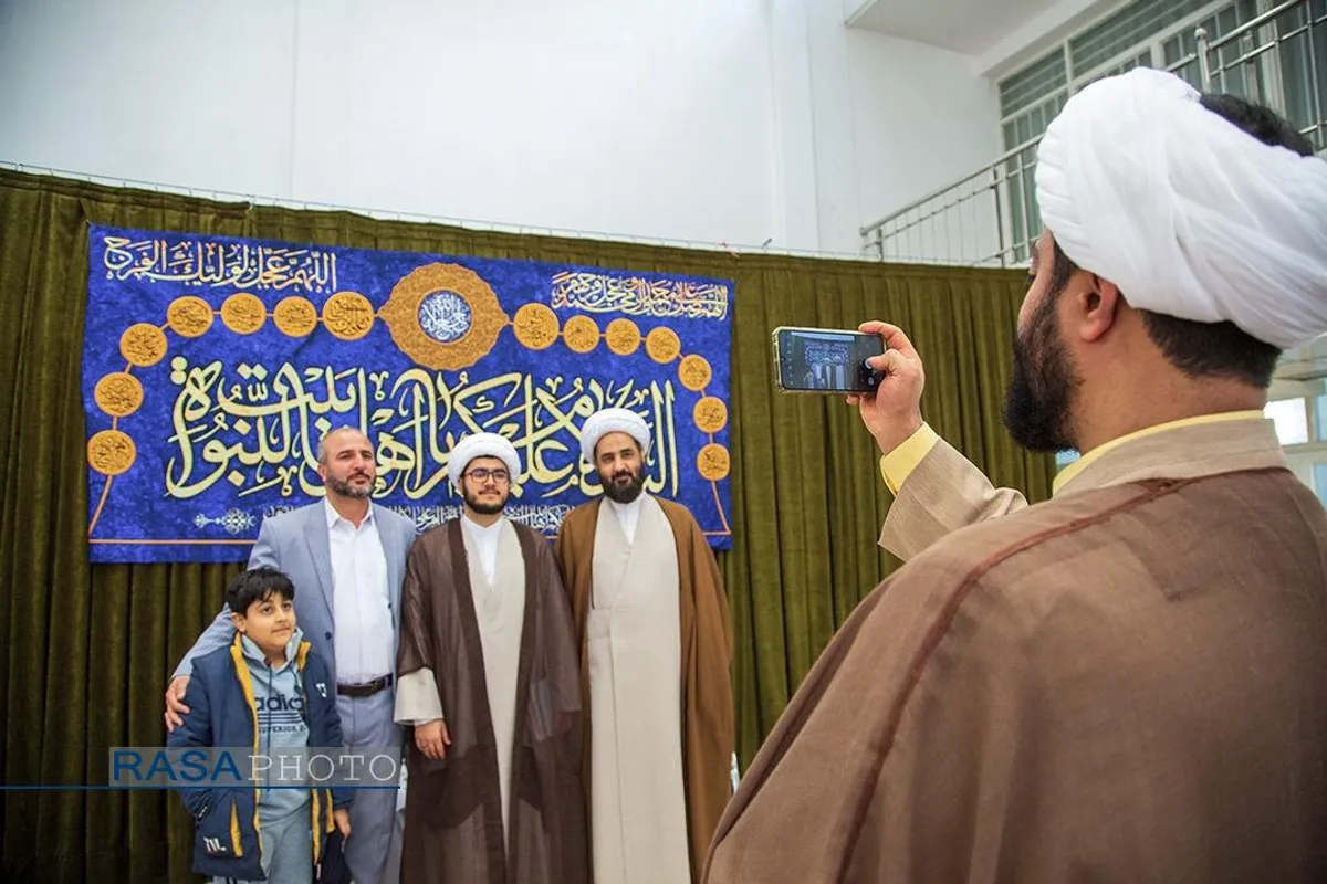 جشن عمامه گذاری تعدادی از طلاب در روز نیمه شعبان