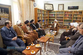 دیدار حجت الاسلام والسملمین خاموشی رئیس ساز مان اوقاف با مراجع تقلید و علما