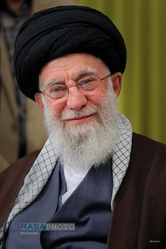 دیدار جمعی از شاعران و اهالی فرهنگ و ادب با رهبر معظم انقلاب اسلامی