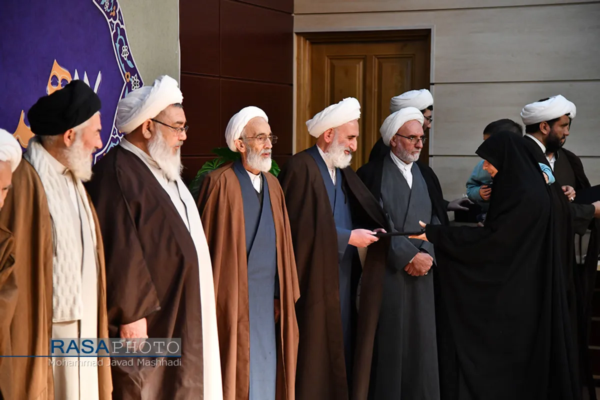 آیین تجلیل از پژوهشگران برتر حوزه علمیه خراسان&lrm;&lrm;