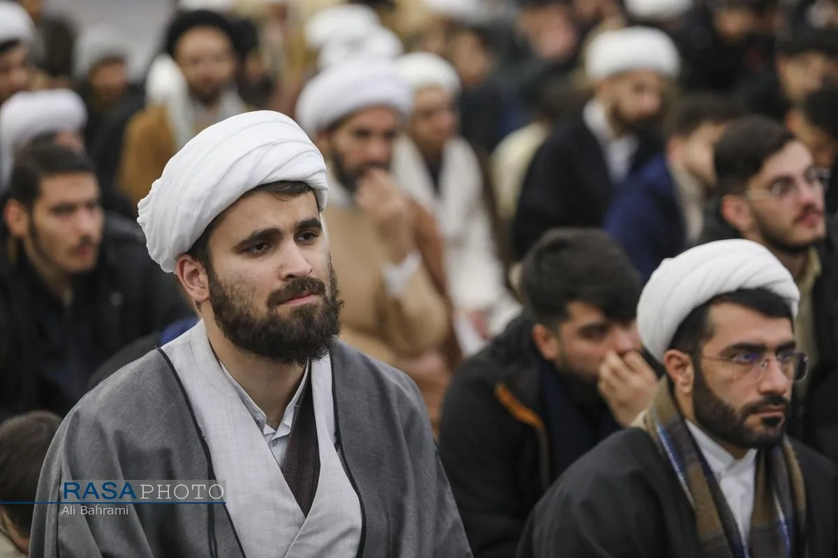 جشن عمامه&zwnj;گذاری طلاب حوزه علمیه حضرت ولی عصر (عج)