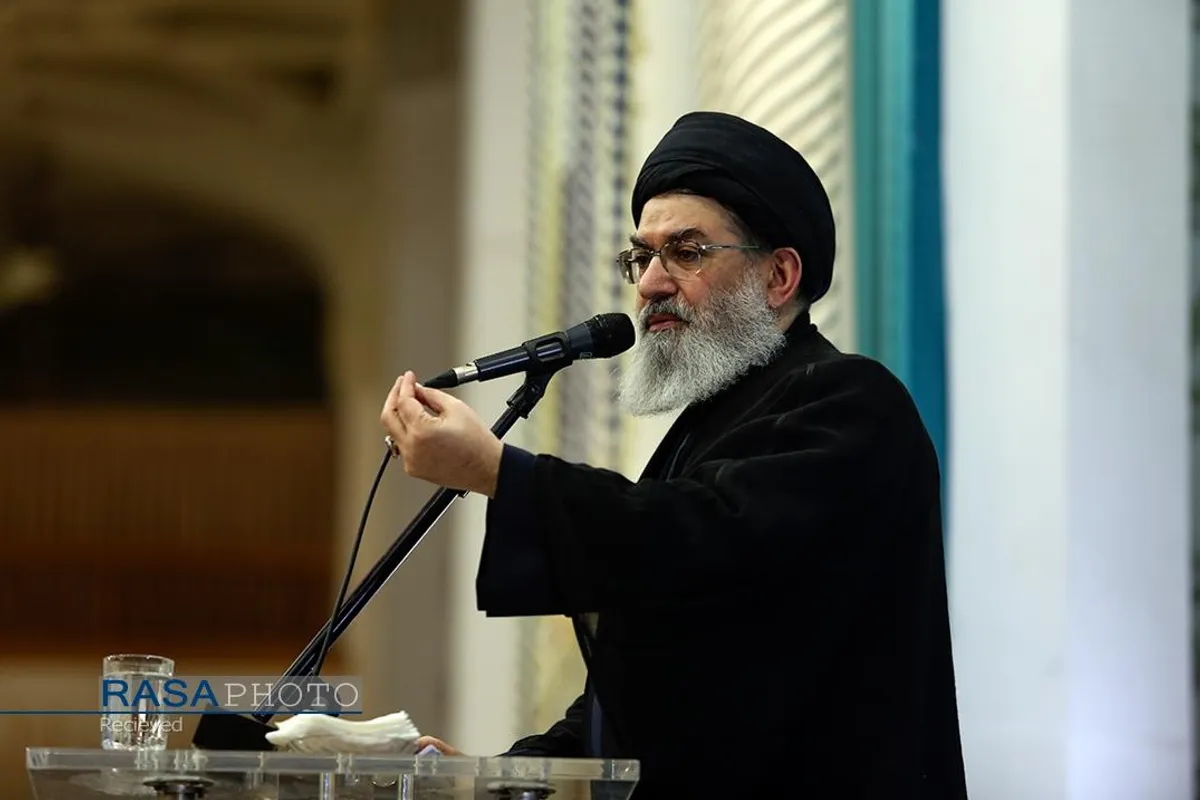 گرامیداشت فرماندهان شهید حزب&zwnj;الله در حرم بانوی کرامت