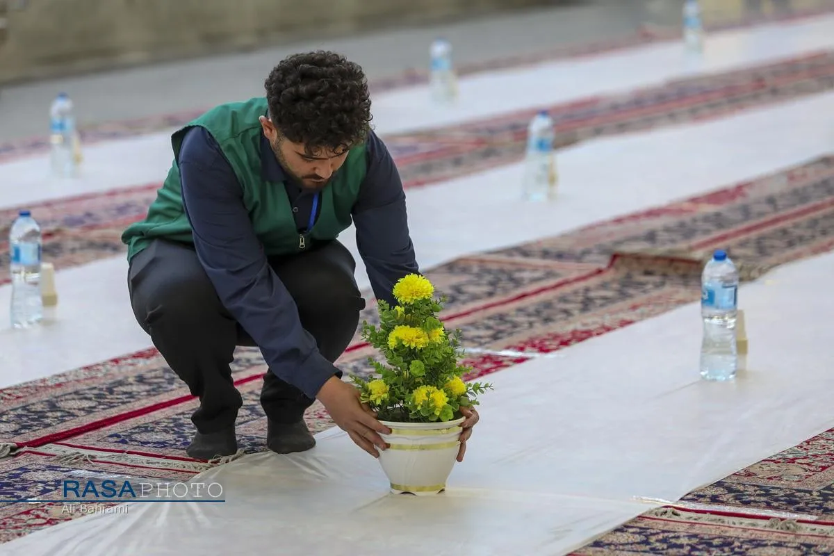 ضیافت افطار در صحن ملکوتی حرم کریمه اهلبیت (س)