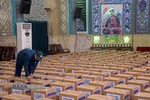 توزیع اقلام حمایتی به خانواده&zwnj;های نیازمند توسط گروه جهادی امام رضایی&zwnj;ها