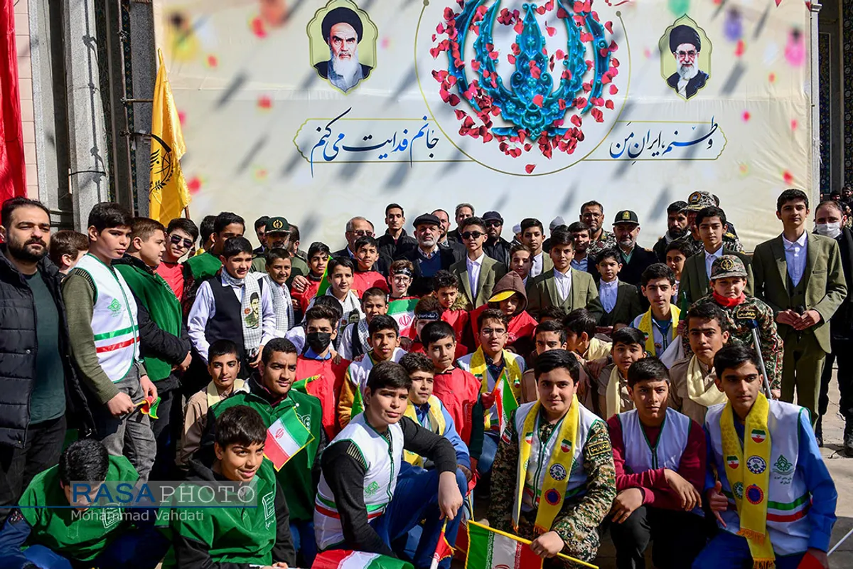 راهپیمایی باشکوه مردم قم در جشن پیروزی انقلاب