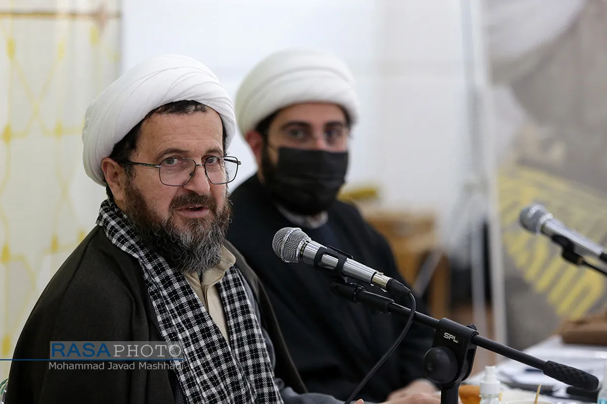 نشست هم اندیشی برگزار کنندگان جشن&zwnj;های زیر سایه خورشید با مدیران مدارس علمیه مشهد&lrm;&lrm;