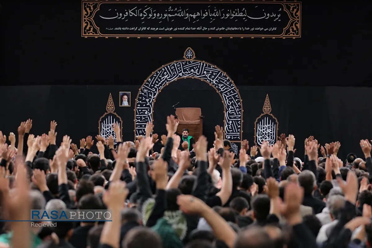 دومین شب مراسم عزاداری حضرت اباعبدالله الحسین (علیه&zwnj;السلام) با حضور رهبر انقلاب