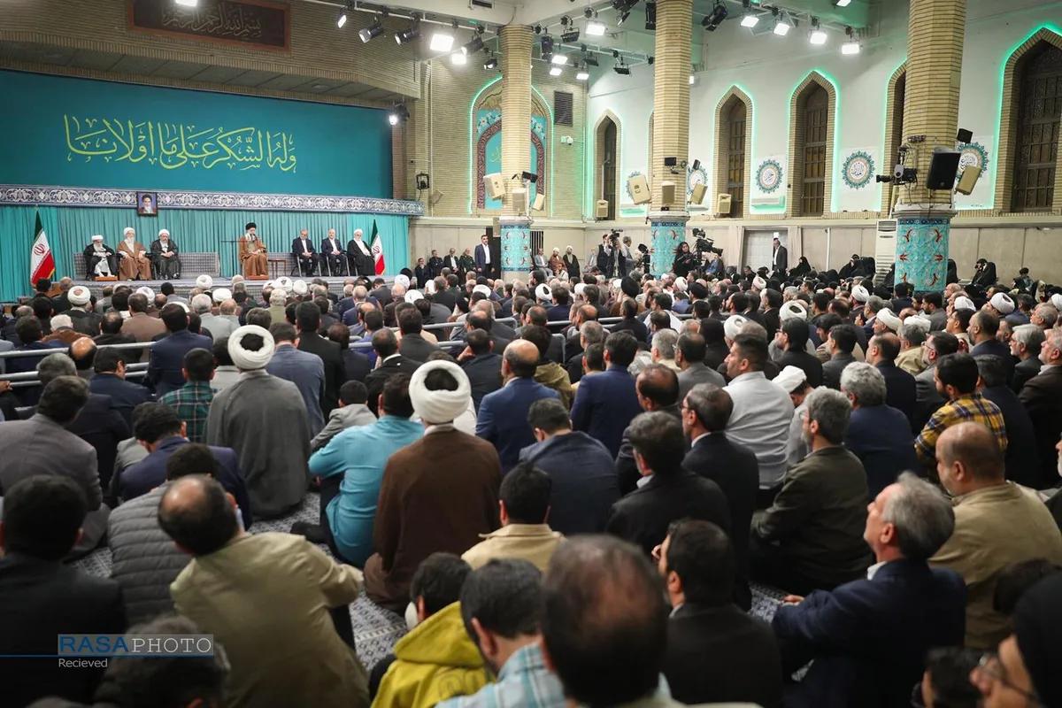 دیدار مسئولان نظام و سفرای کشورهای اسلامی با رهبر معظم انقلاب