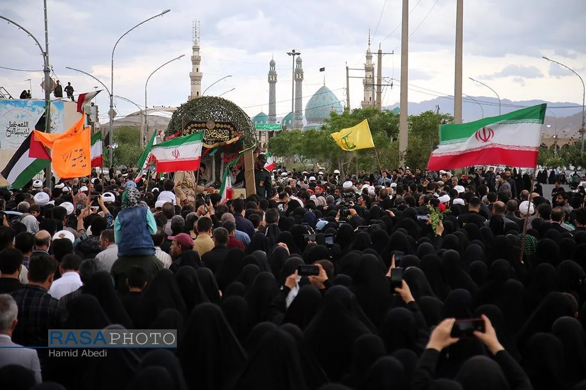 تشییع و تدفین دو شهید گمنام دفاع مقدس در مسجد مقدس جمکران