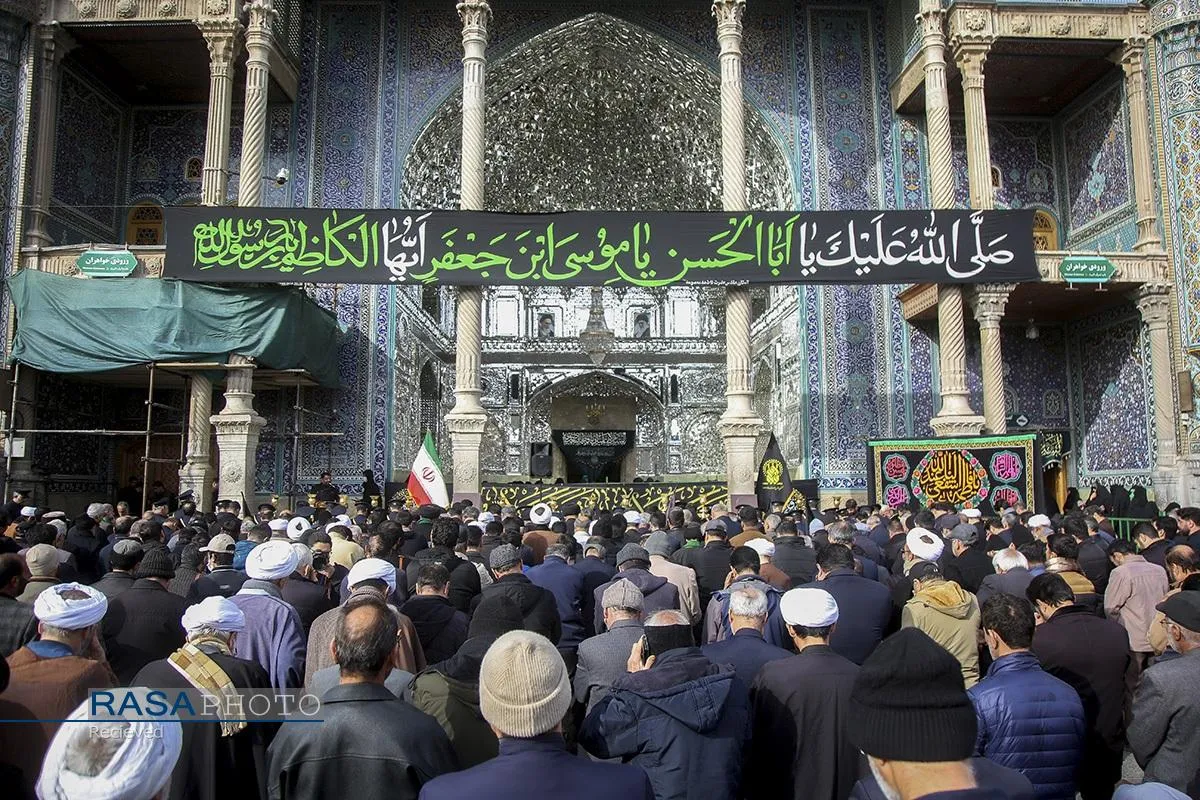 دسته عزاداری خادمان حرم کریمه اهل&zwnj;بیت (س) در روز شهادت حضرت امام موسی کاظم (علیه&zwnj;السلام)